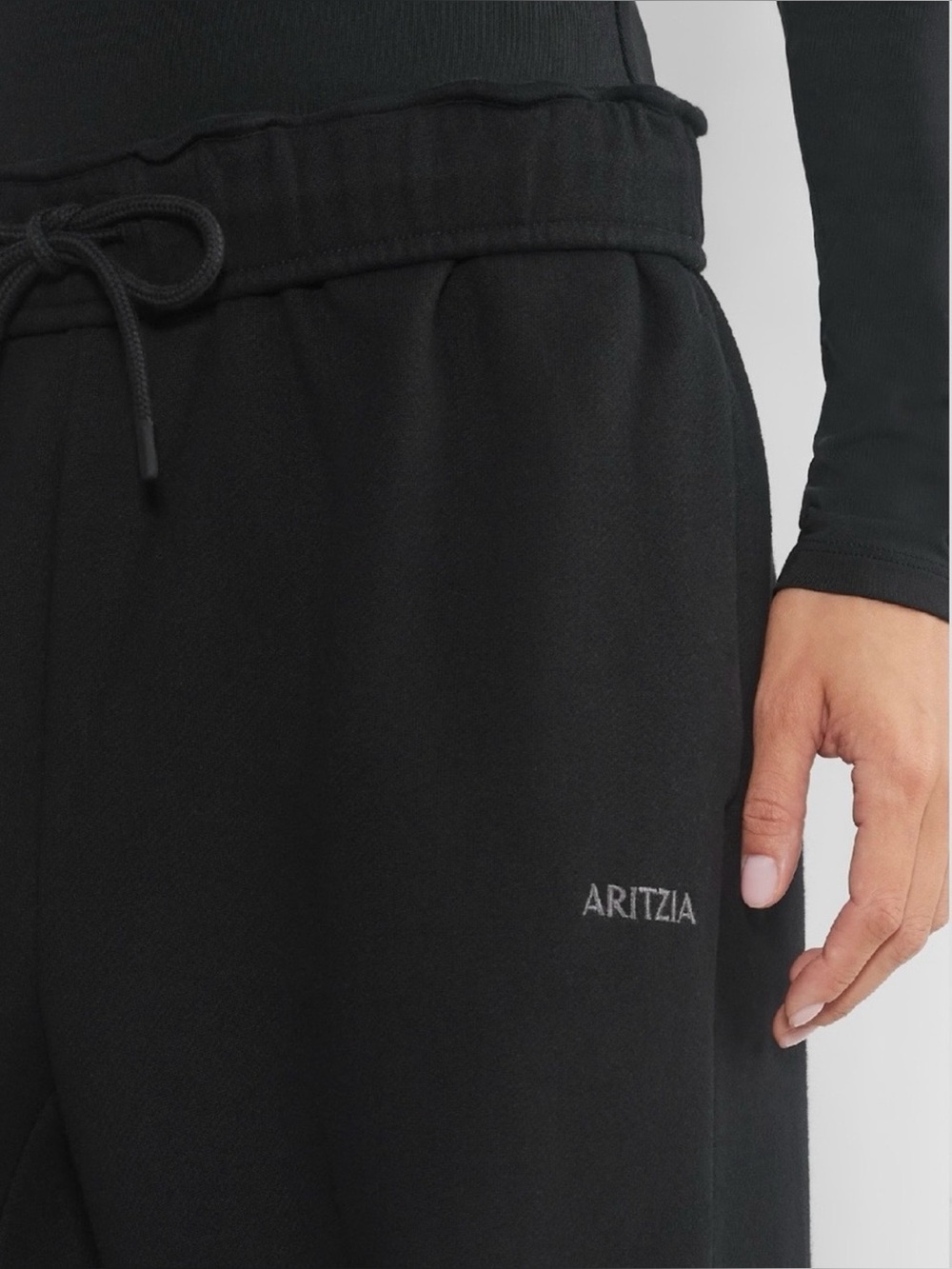 Aritzia Cozy Sweattleece Mega Baggy Fold
Sweatpant Wide Leg Black Size 2XS